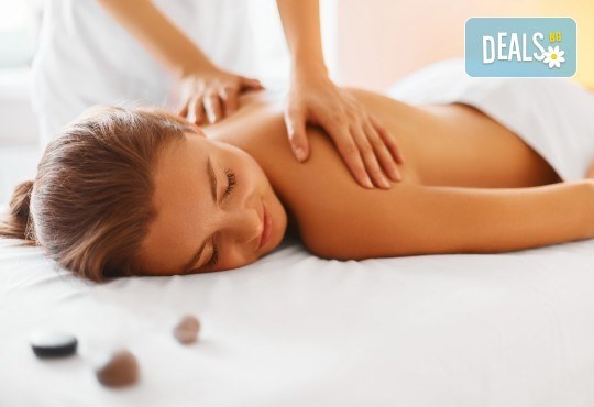 Луксозна златна терапия! Релаксиращ масаж на цяло тяло със златно масажно олио, пилинг и маска на гръб със златни частици, хайвер и шампанско в Anima Beauty&Relax - Снимка 4