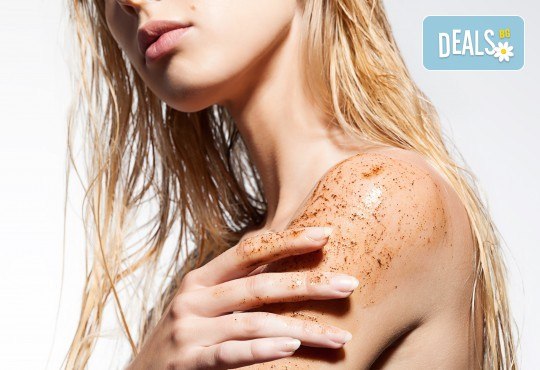 Луксозна златна терапия! Релаксиращ масаж на цяло тяло със златно масажно олио, пилинг и маска на гръб със златни частици, хайвер и шампанско в Anima Beauty&Relax - Снимка 2