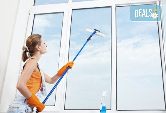 Чистота в дома! Измиване на прозорци на жилище до 80 или до 100кв.м. от фирма Quickclean - Снимка 1