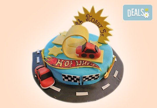 За момчета! Детска 3D торта за момчета с коли и герои от филмчета с ръчно моделирана декорация от Сладкарница Джорджо Джани - Снимка 9