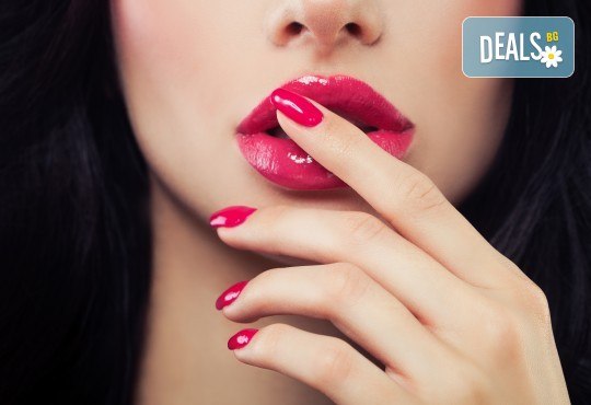 Красиви устни! Уголемяване на устните с хиалурон и ултразвук при специалист-естетик в The Castle of beauty - Снимка 2