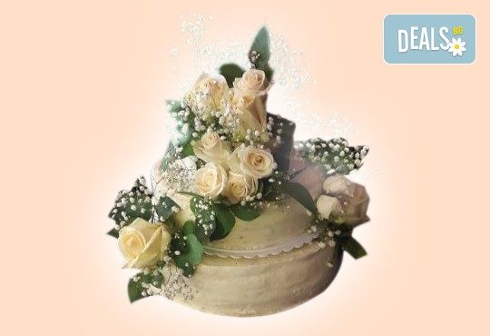 За Вашата сватба! Красива винтидж сватбена торта с открити блатове и декорирация истински цветя, предоставени от младоженците, Сладкарница Джорджо Джани! - Снимка 5
