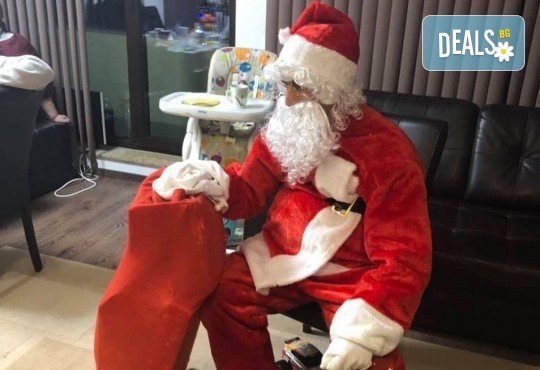 Посещение на Дядо Коледа и Снежанка или Джудже на адрес на клиента в рамките на град София от Парти агенция ИВОНИ - БАРБАРОНИ - Снимка 4
