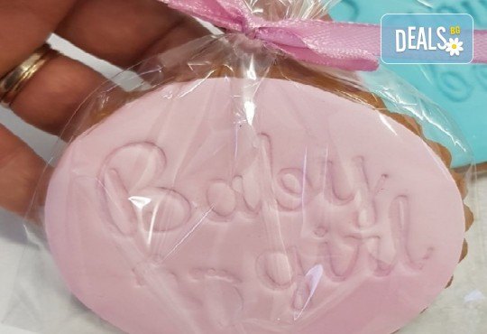 Очарователен и стилен Бебешки празник - Кръщение, Погача, Прощъпулник с 3 часа самостоятелно ползване на ресторанта на хотел Панорама 4*, Варна - Снимка 5