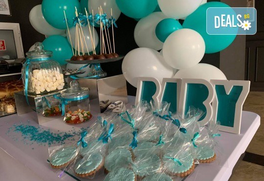 Очарователен и стилен Бебешки празник - Кръщение, Погача, Прощъпулник с 3 часа самостоятелно ползване на ресторанта на хотел Панорама 4*, Варна - Снимка 1