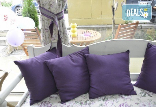 2 часа детски рожден ден за 10 деца в Детски клуб Аристокотките! Уникално парти с аниматор, меню с био напитки, атракциони, стена за катерене, пързалка и много музика! Солени плата за родителите в отделна зала с видимост към децата! - Снимка 22