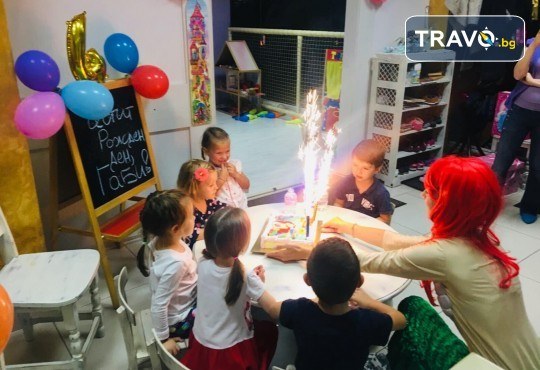 2 часа детски рожден ден за 10 деца в Детски клуб Аристокотките! Уникално парти с аниматор, меню с био напитки, атракциони, стена за катерене, пързалка и много музика! Солени плата за родителите в отделна зала с видимост към децата! - Снимка 4