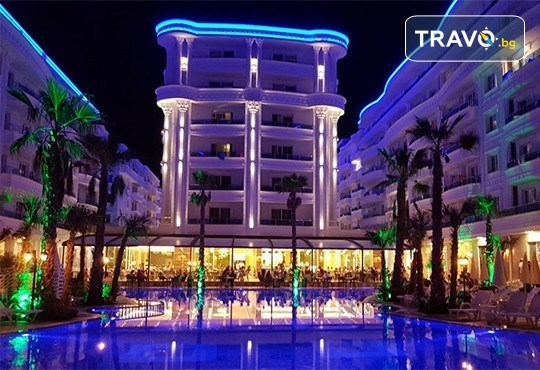 Посрещнете Нова година 2021 на брега на Адриатика в хотел Fafa Premium Resort 4*, Албания, с АБВ Травелс! 3 нощувки със закуски и 2 вечери, транспорт, посещение на Скопие и Охрид - Снимка 2