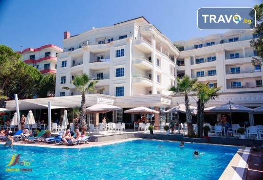 Посрещнете Нова година 2021 на брега на Адриатика в хотел Fafa Premium Resort 4*, Албания, с АБВ Травелс! 3 нощувки със закуски и 2 вечери, транспорт, посещение на Скопие и Охрид - Снимка 3