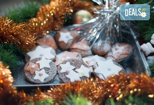 Подсладете Коледа с 1 или 2 плата изкусителни меденки - сърца с фондан от Кулинарна работилница Деличи - Снимка 3