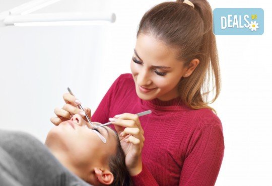 Поглед като от реклама! Удължаване и сгъстяване на мигли по метода косъм по косъм от Студио за миглопластика KK lashes, в центъра на София - Снимка 4