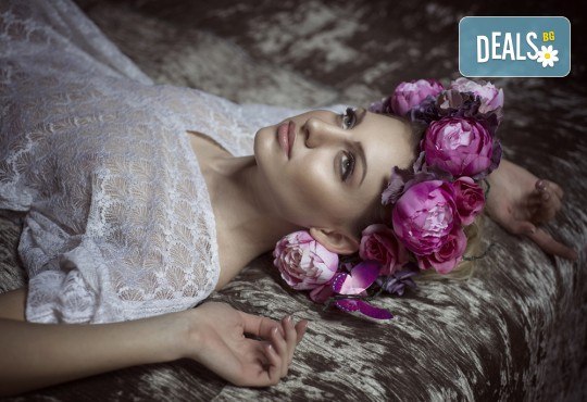 Будоарна или еротична фотосесия с продължителност 2 ч. на посочена от клиента локация в София и региона от Студио Арт! - Снимка 3