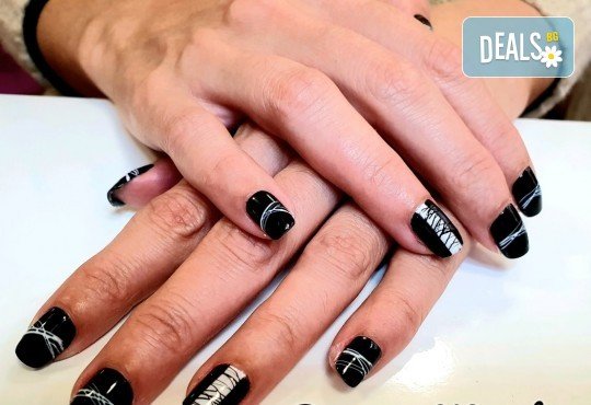 За празниците! Дълготраен маникюр с гел лак Bluesky, богата палитра цветове, в Студио за красота Хубава жена - Снимка 6