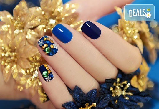 За празниците! Дълготраен маникюр с гел лак Bluesky, богата палитра цветове, в Студио за красота Хубава жена - Снимка 1