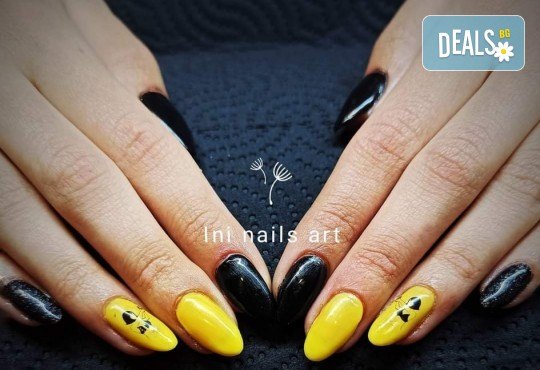 Перфектен цвят! Дълготраен маникюр с гел лак BlueSky в Салон Фемили (Inni Nails Art) - Снимка 16