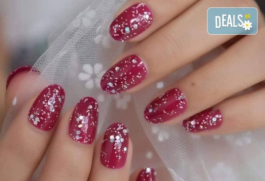Перфектен цвят! Дълготраен маникюр с гел лак BlueSky в Салон Фемили (Inni Nails Art) - Снимка 17