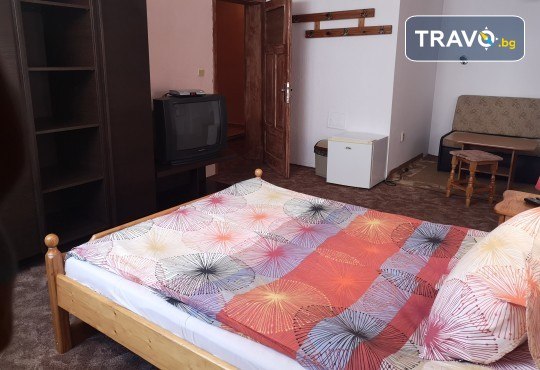 Почивка в Добринище! 1 нощувка със закуска в къща за гости Андрееви - Снимка 10