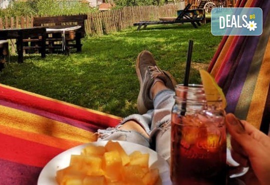 Почивка в Добринище! 1 нощувка със закуска в къща за гости Андрееви - Снимка 27