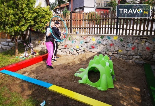 Почивка в Добринище! 1 нощувка със закуска в къща за гости Андрееви - Снимка 24