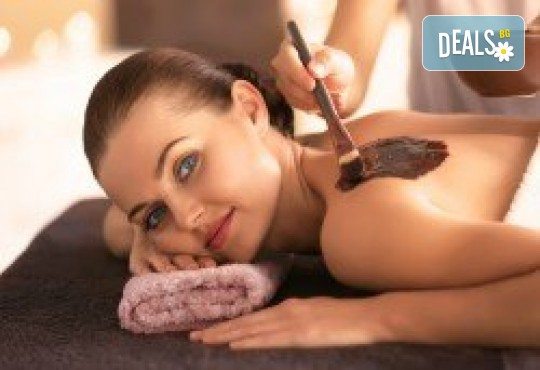 Класически масаж на цяло тяло с масло от бадем или шоколад, плюс зонотерапия в Beauty Studio Platinum - Снимка 1