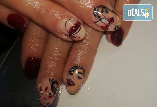 Сърце! Рисуван маникюр с гел лак BlueSky, Shellac и CND с нежни сърца и надписи в The Castle of beauty - Снимка 5