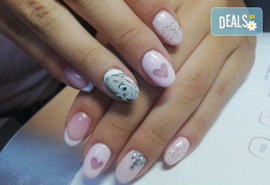Сърце! Рисуван маникюр с гел лак BlueSky, Shellac и CND с нежни сърца и надписи в The Castle of beauty - Снимка 3