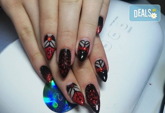 Mаникюр с гел лак BlueSky или Shellac плюс 2 декорации с камъчета в The Castle of beauty - Снимка 4