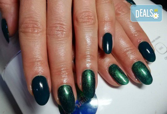 Mаникюр с гел лак BlueSky или Shellac плюс 2 декорации с камъчета в The Castle of beauty - Снимка 9