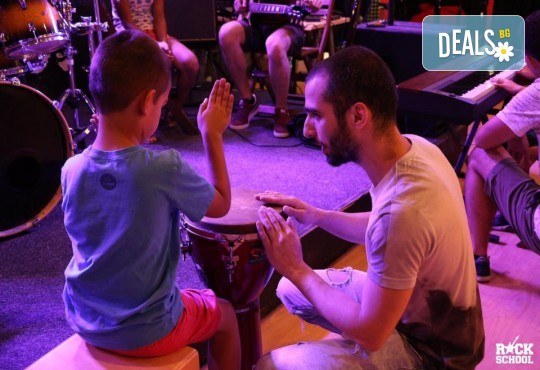 1 или 2 урока по пеене, китара, барабани, пиано, бас китара, саксофон, гайда или друг инструмент при преподавател в Rock School - Снимка 12