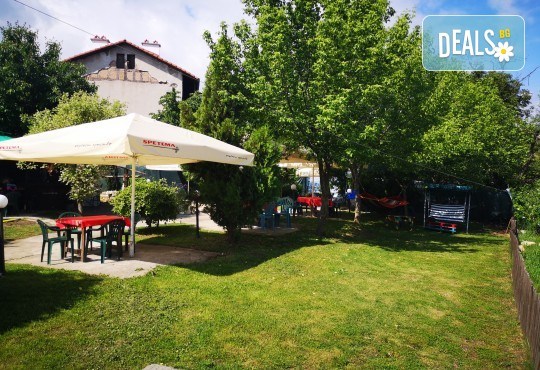 Почивка в Добринище! 1 нощувка със закуска и вечеря в къща за гости Андрееви, до минералния басейн - Снимка 7