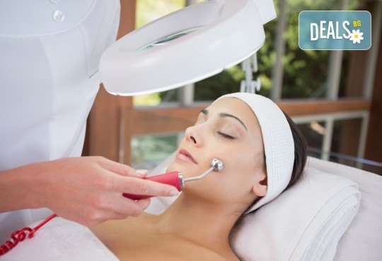 Подмладяващо почистване на лице с механична екстракция, дермабразио, ултразвук, RF лифтинг и серуми, от Esthetic Center Adoree - Снимка 1