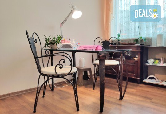 Подмладяващо почистване на лице с механична екстракция, дермабразио, ултразвук, RF лифтинг и серуми, от Esthetic Center Adoree - Снимка 8