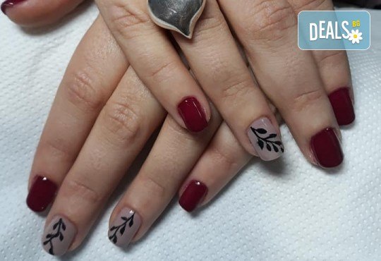 Mаникюр с гел лак BlueSky, 2 или 4 декорации, вграждане на камъчета и ефекти от Салон Мечта - Снимка 15