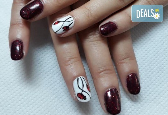 Mаникюр с гел лак BlueSky, 2 или 4 декорации, вграждане на камъчета и ефекти от Салон Мечта - Снимка 5