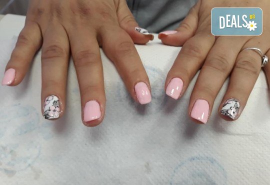 Mаникюр с гел лак BlueSky, 2 или 4 декорации, вграждане на камъчета и ефекти от Салон Мечта - Снимка 20
