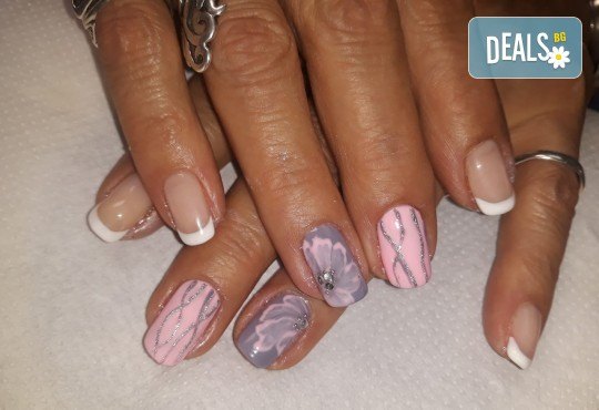 Mаникюр с гел лак BlueSky, 2 или 4 декорации, вграждане на камъчета и ефекти от Салон Мечта - Снимка 41