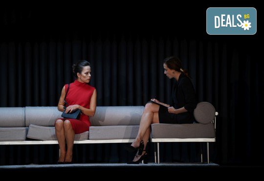 Гледайте Весела Бабинова, Христо Пъдев и Анастасия Лютова в Сцени от един семеен живот на 8-ми април (четвъртък) в Малък градски театър Зад канала - Снимка 2