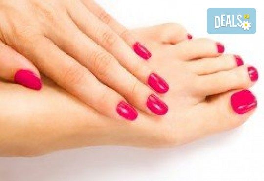 Красота и стил! Маникюр и педикюр с гел лак Gellish или Bluesky + бонус: сваляне на стар гел лак във фризьоро-козметичен салон Вили - Снимка 3