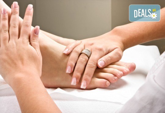 Класически масаж на цяло тяло с масло от бадем или шоколад, плюс зонотерапия в Beauty Studio Platinum - Снимка 5