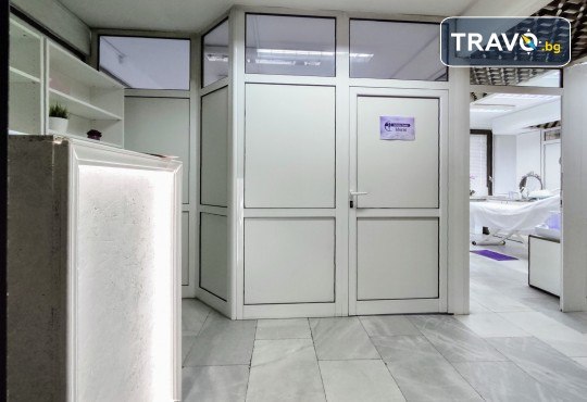 Луксозна Кралска терапия за лице - с механична екстракция, водно дермабразио, ултразвуков и RF лифтинг с подмладяващи серуми от Esthetic Center Adoree - Снимка 5