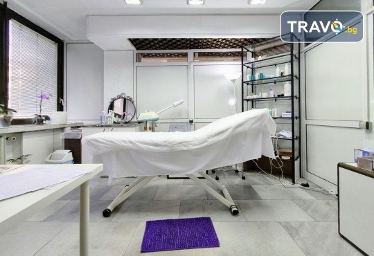 Луксозна Кралска терапия за лице - с механична екстракция, водно дермабразио, ултразвуков и RF лифтинг с подмладяващи серуми от Esthetic Center Adoree - Снимка 8