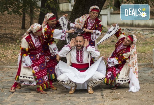 Запознайте се с автентичния български фолклор! 5 посещения на народни танци в клуб за народни танци Хороводец - Снимка 2