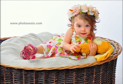 Есенни декори! Семейна, детска или фотосесия за влюбени + подарък фотокнига от Photosesia.com