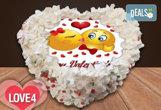 Торта сърце за влюбени! Сърце с любима снимка: 8, 12 или 16 парчета от Сладкарница Джорджо Джани - Снимка 1