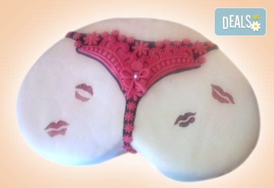 Party time! Еротична торта за моминско или ергенско парти или за специален празник на любим човек от Сладкарница Джорджо Джани - Снимка 10