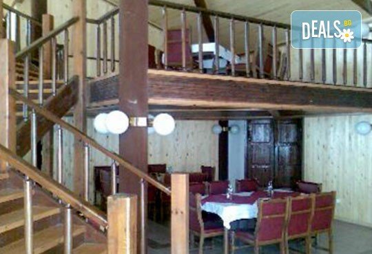 Релакс в СПА хотел Виктория, Брацигово! 1 нощувка със закуска, обяд и вечеря и ползване на басейн, безплатно за дете до 5.99 години - Снимка 20