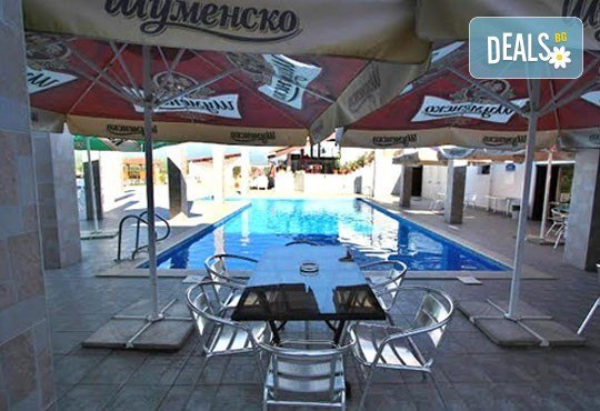 Релакс в СПА хотел Виктория, Брацигово! 1 нощувка със закуска и ползване на басейн, безплатно за дете до 5.99 години - Снимка 11