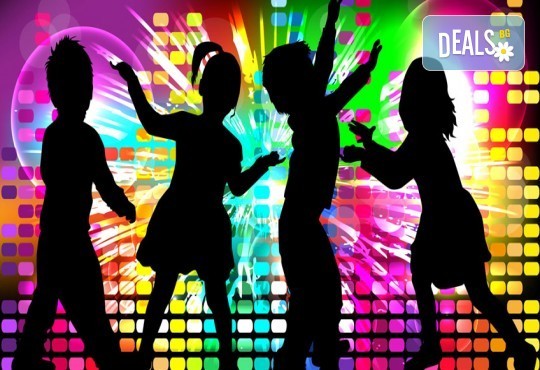 Да танцуваме на воля! Състезателни спортно-музикални игри за деца и дискотека (за възраст от 4 г. до 12 г.), до 10 деца в група в Детски център ДЕТЕгледане - Снимка 2