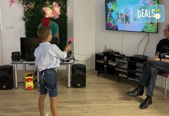 Да танцуваме на воля! Състезателни спортно-музикални игри за деца и дискотека (за възраст от 4 г. до 12 г.), до 10 деца в група в Детски център ДЕТЕгледане - Снимка 11