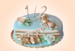 Торта за бебе! Детска фигурална торта 1/2 за бебоци на шест месеца от Сладкарница Джорджо Джани - Снимка
